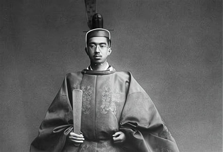 裕仁天皇有没有杀过中国人,裕仁天皇有没有被刺杀过