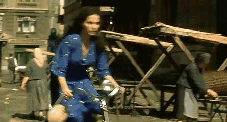 骑车训练方法视频教程,体育教练正确的骑车姿势与方法