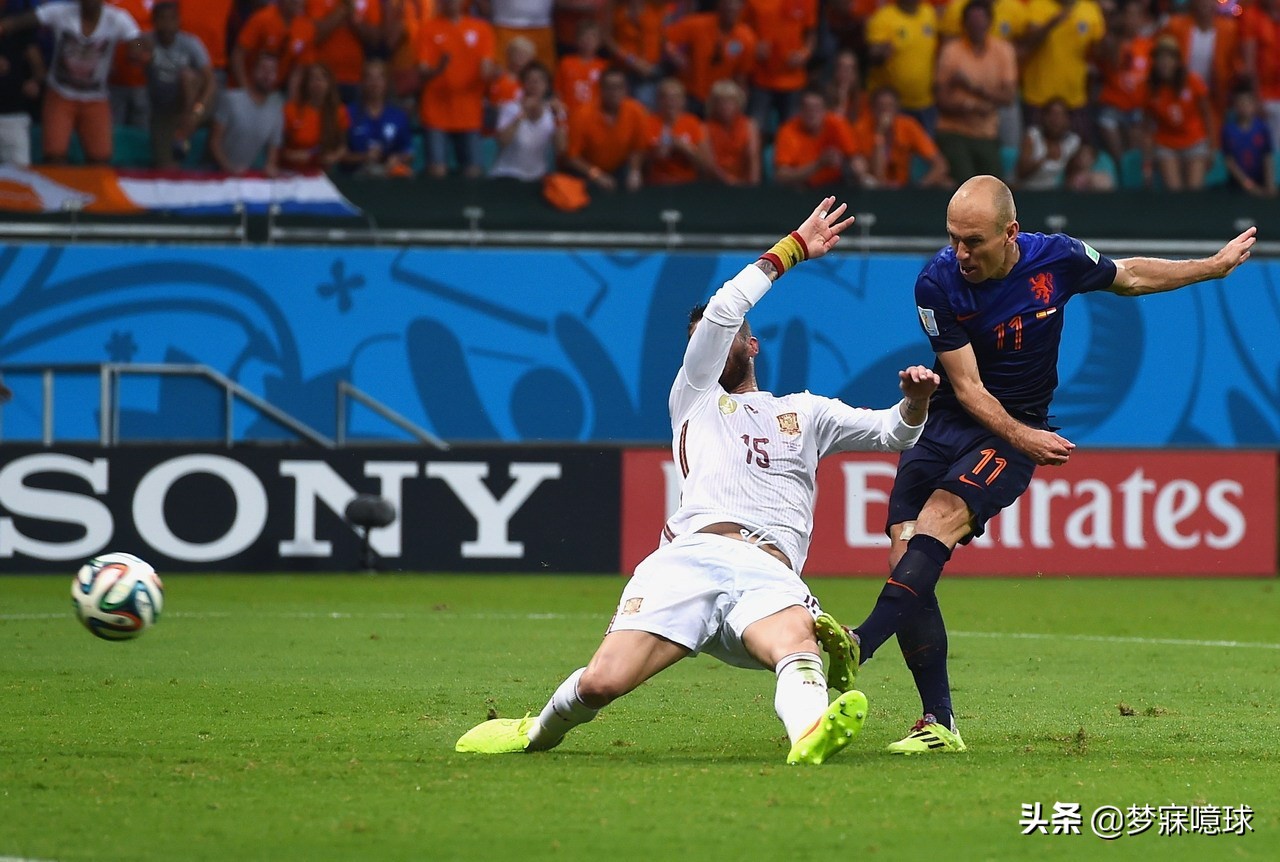 15年巴萨横扫世界足坛,巴萨皇马十大惨案