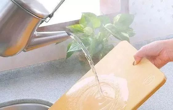 我们用了18种方法，终于除掉了这5种令人头疼的气味