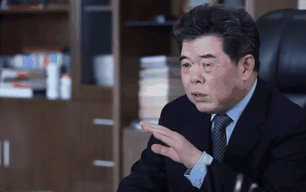 他6万元办出世界级大公司，厂里的保安、厨子都跟着成了千万富翁