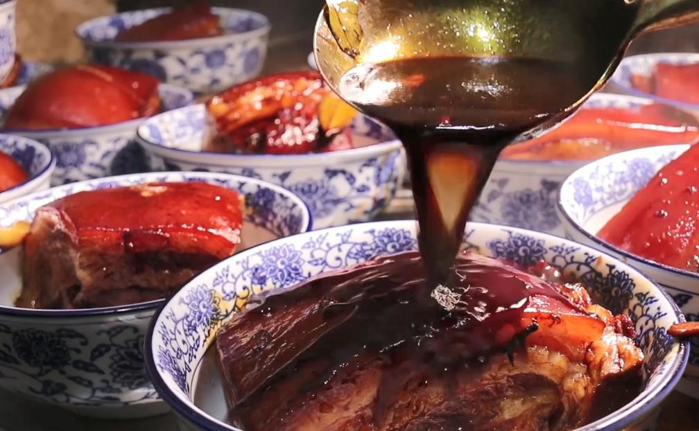 无锡特色小店，108元一块限量100块，美女老板因没有传人而发愁