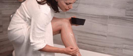 用完滑溜不油腻的身体乳,用了身体乳皮肤变差