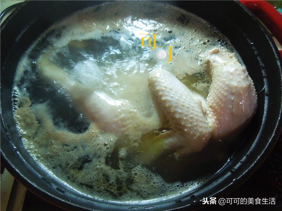 简单的炖鸡汤怎么炖才好喝,用什么炖鸡汤好吃又营养家庭版