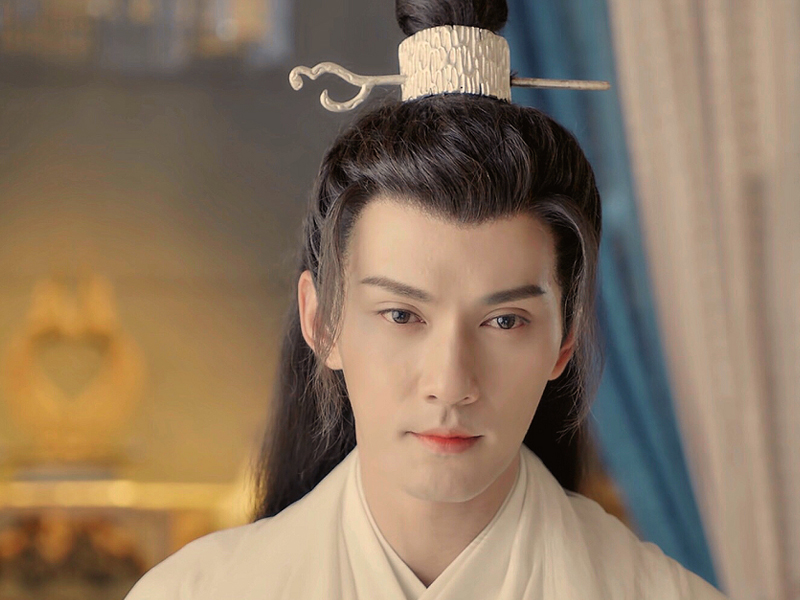 徐正溪拼接牛仔马甲,徐正溪穿搭图片