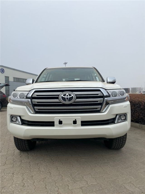 丰田陆地巡洋舰5700街拍,陆地巡洋舰2020款5700改装