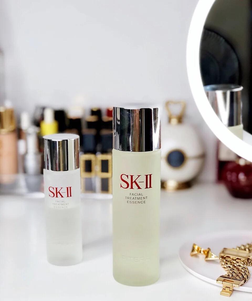 花几千买护肤品正常吗,花钱买贵的水乳值得吗