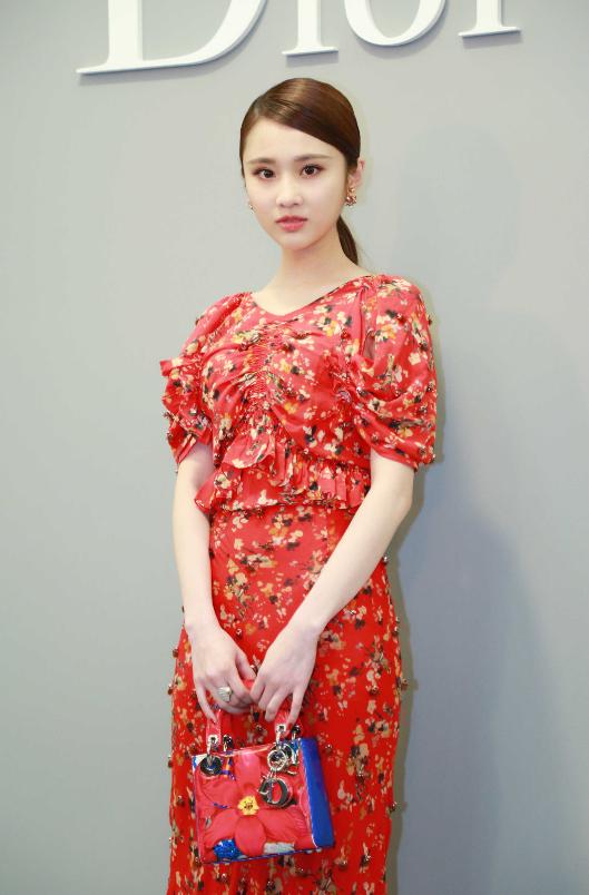 张艺谋都捧不红的人,为啥张艺谋捧章子怡