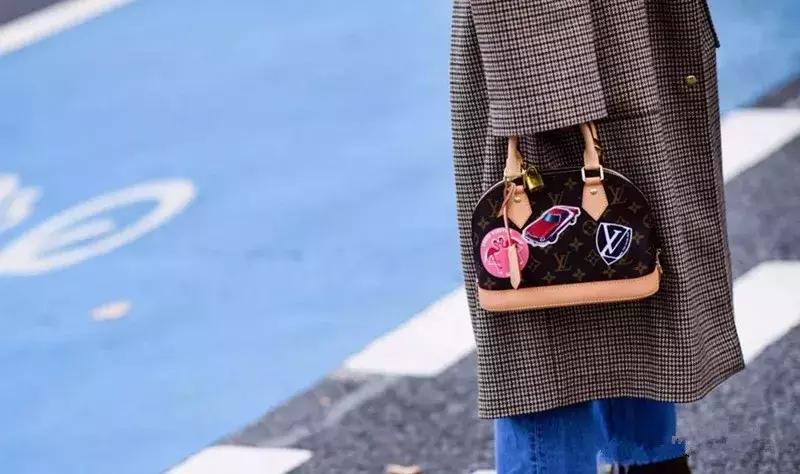 皮质好一点的轻奢包包推荐,皮质最好的包包