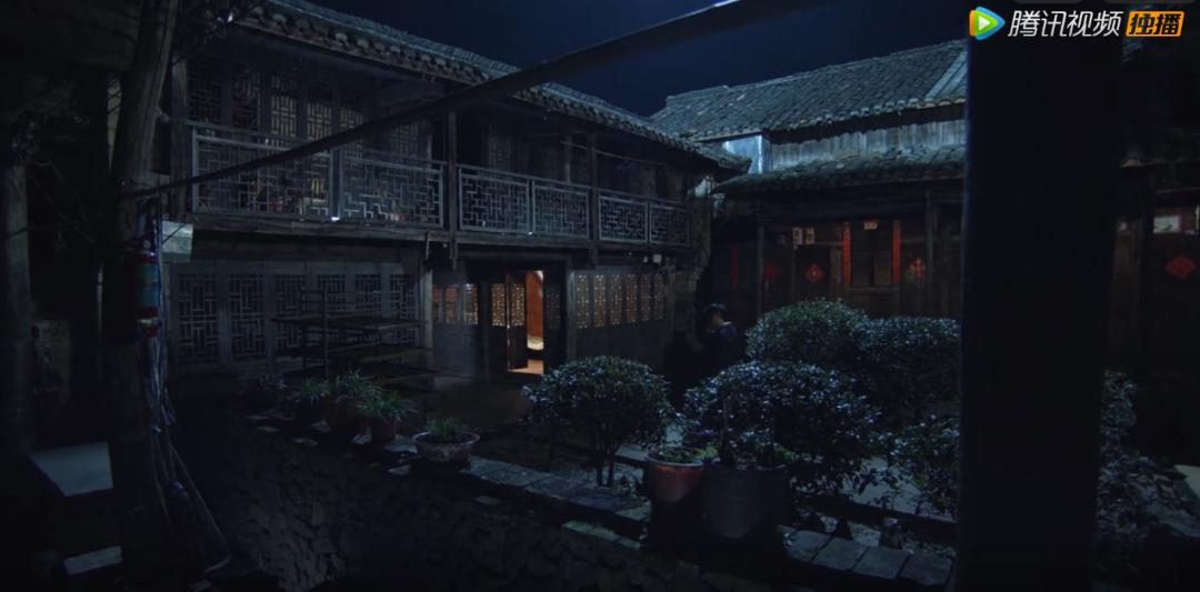 还没想好国庆去哪？自驾2.5小时，在秋日里泡温泉吃美食