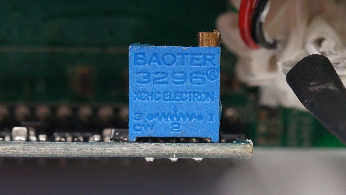 公牛便携式电源拆解,公牛1800w户外电源拆解