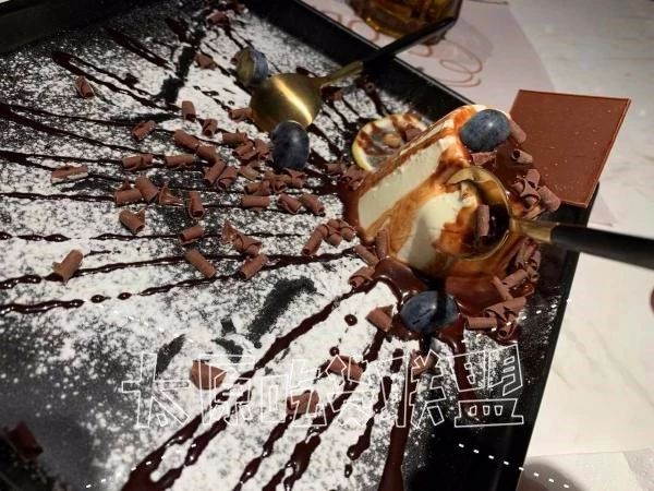 一家有爱的甜品店,一家有爱的店英文