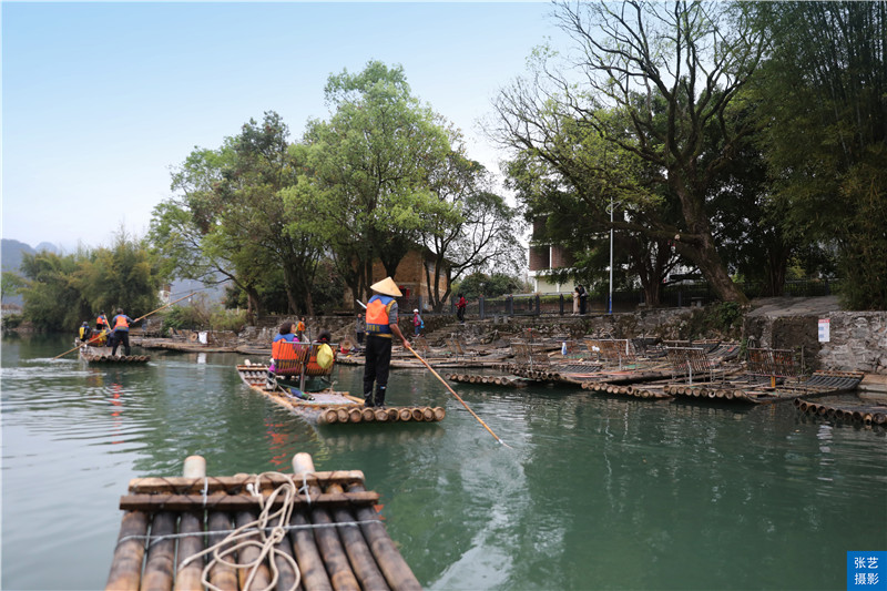 阳朔遇龙河8人船打水筏漂流,阳朔遇龙河竹筏八人筏