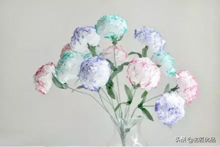 母亲节手工康乃馨简单又漂亮,母亲节适合给妈妈做的康乃馨手工