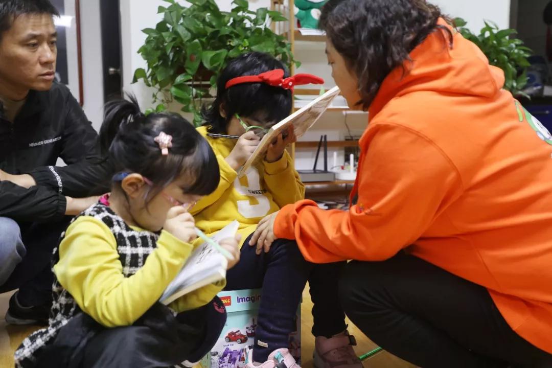 重生的喜悦|罕见病姐妹花救助近三年，冬日温暖回归探班9958