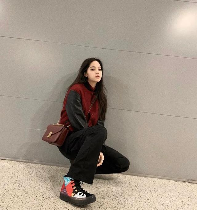 欧阳娜娜的鞋子竟然有这么多匡威,匡威欧阳娜娜同款鞋子乘风破浪