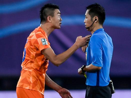 戴琳回应飞铲,戴琳飞铲裁判