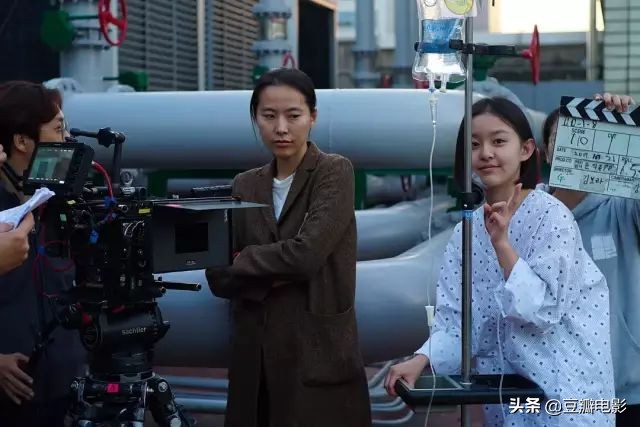 打败《寄生虫》,这部新片《蜂鸟》才是真正的年度最佳