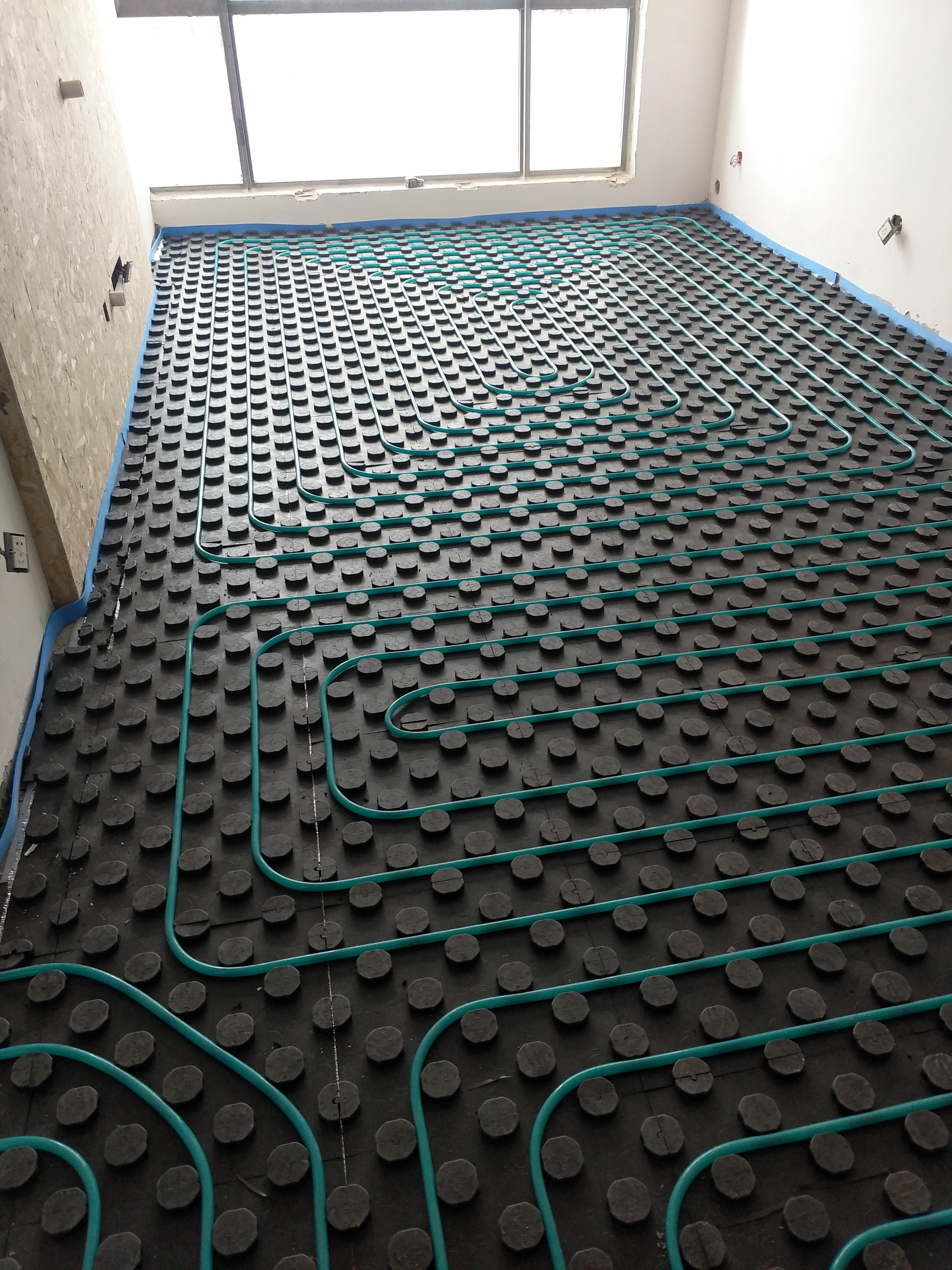 家里安装地暖和暖气哪个好,家里装电地暖好还是空调好