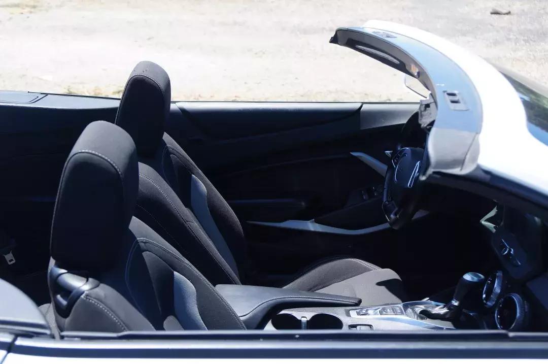 科迈罗挑战野马,科迈罗vs野马挑战者