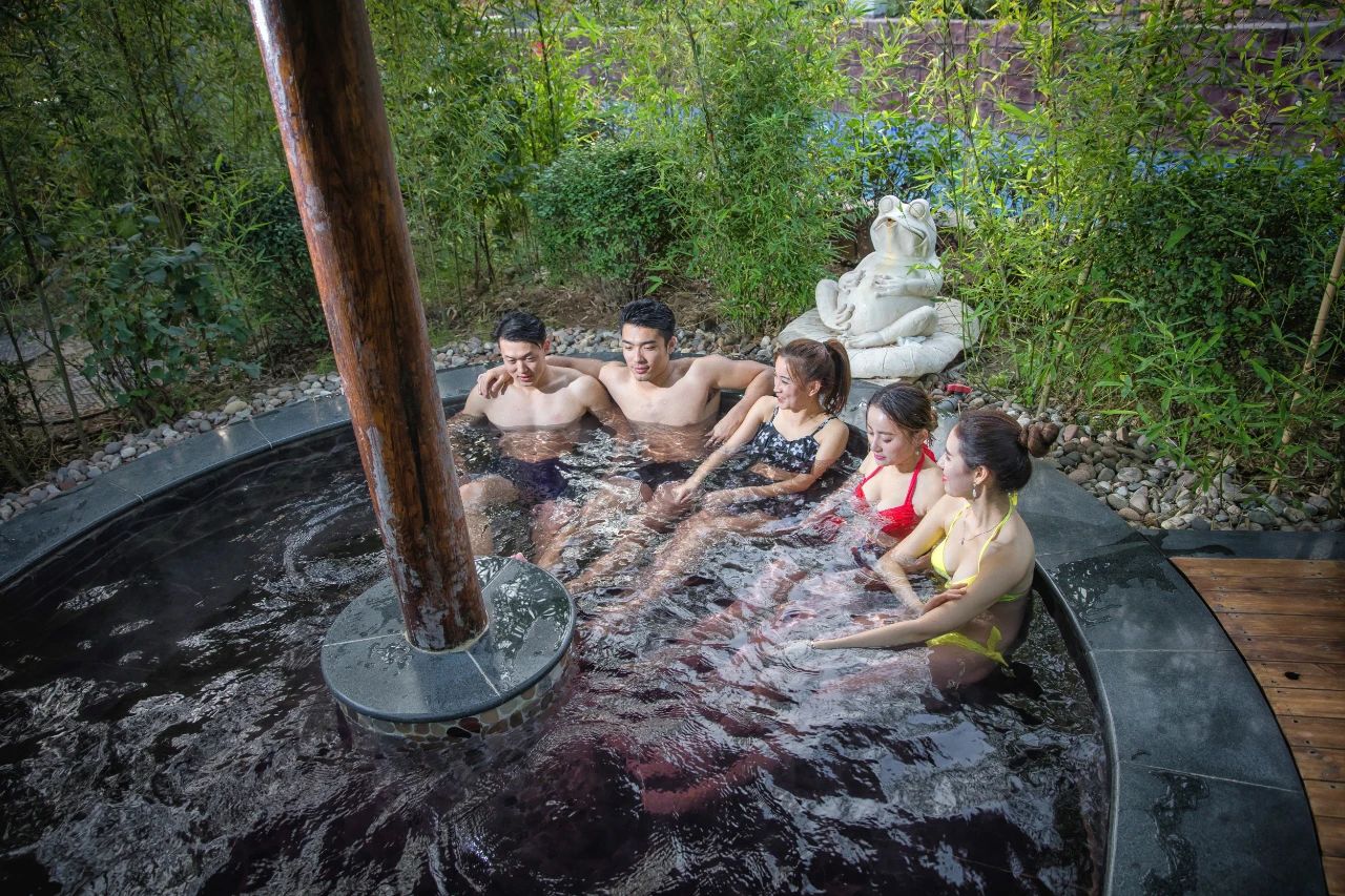 太白山温泉酒店500以下价格,太白山凤凰温泉酒店标准间价格