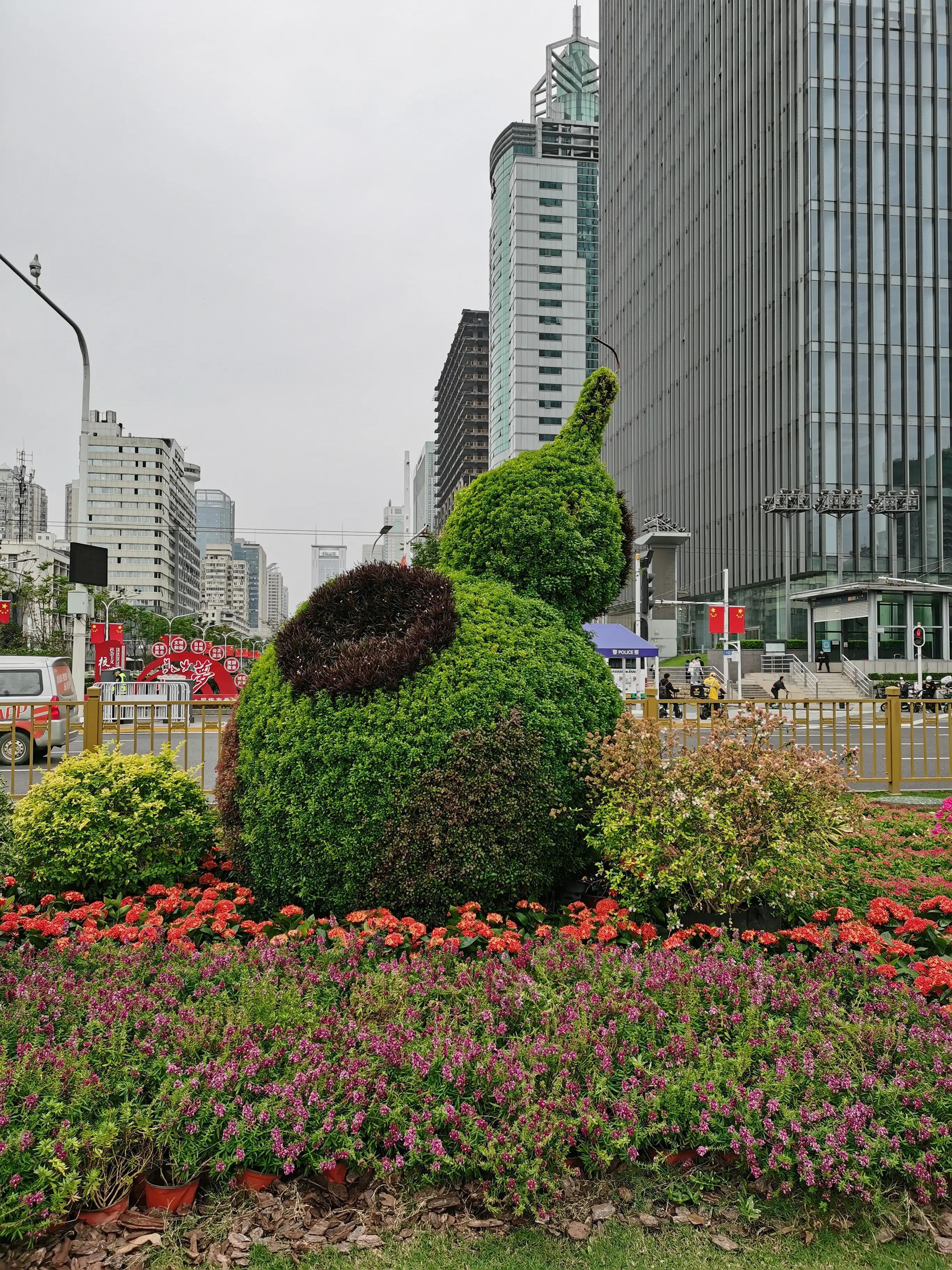 武汉洪山广场美食,武汉洪山广场附近有什么好玩的