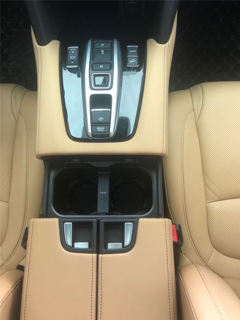 2020款本田ur-v2.0四驱改色,本田urv2020款低配改装