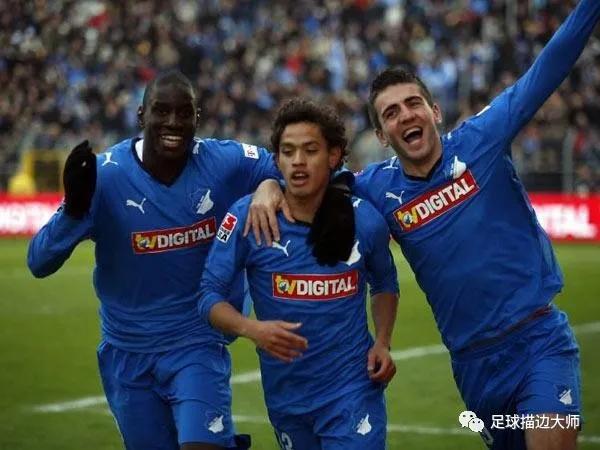 足坛群星闪耀时新版,足坛群星闪耀时搞笑