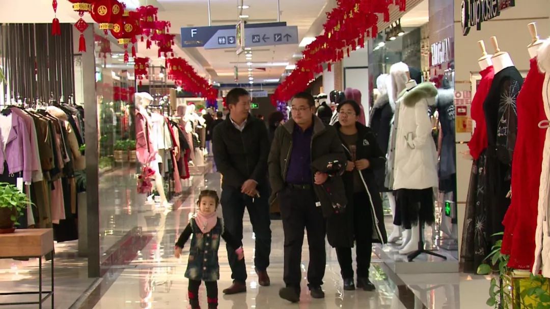 新春走基层村里的新变化,新春走基层产业兴旺生态宜居