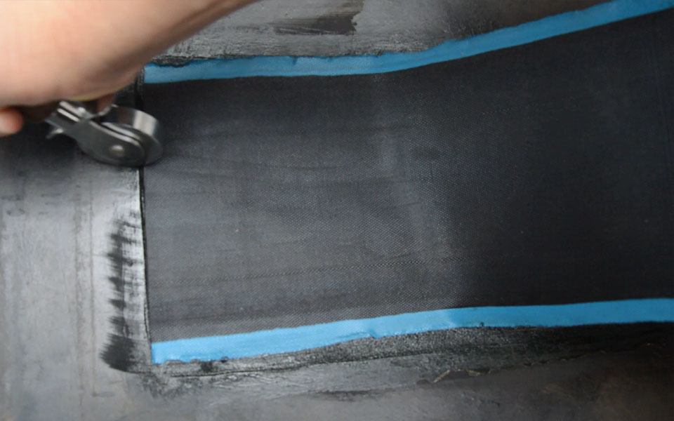 皮带裂开用什么粘最好,皮带中间裂开了怎么修复