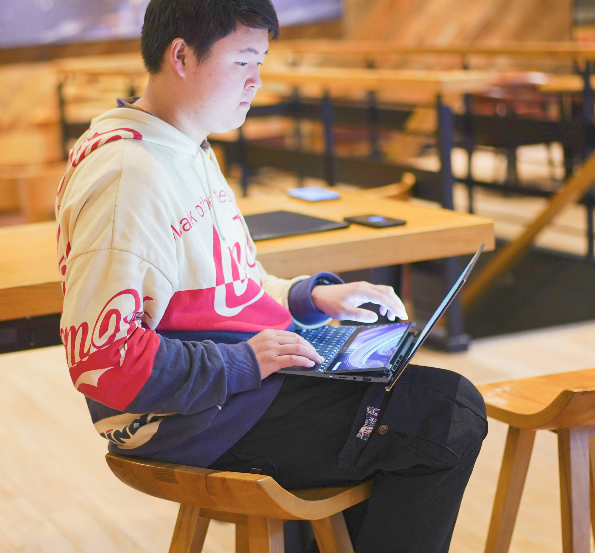 华硕灵耀x双屏笔记本到底怎么用,华硕灵耀x双屏笔记本评测