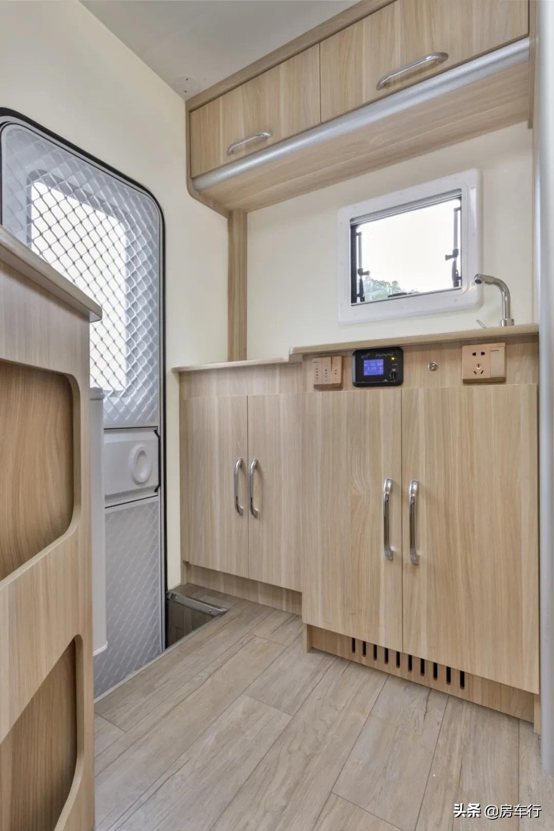 房车价格5-10万元低顶b型房车,房车大全20-30万的c型高档房车