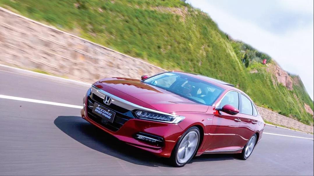 本田雅阁续航2000公里是骗人吗,续航2000km油电混合雅阁