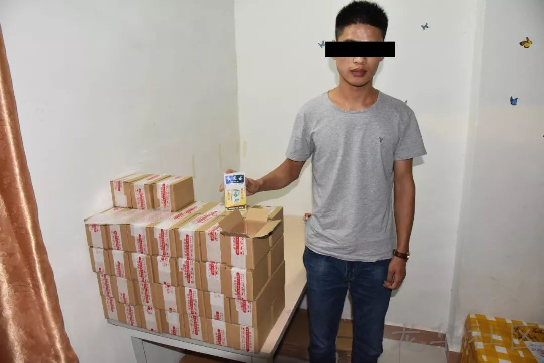 警察查获假冒药品,警方查获2万余双假鞋