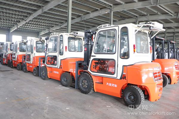 大连新叉车,大连叉车厂家
