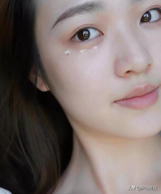 涂了几年的眼霜，爱用的就这5款，明色去黑眼圈，露得清抗初老