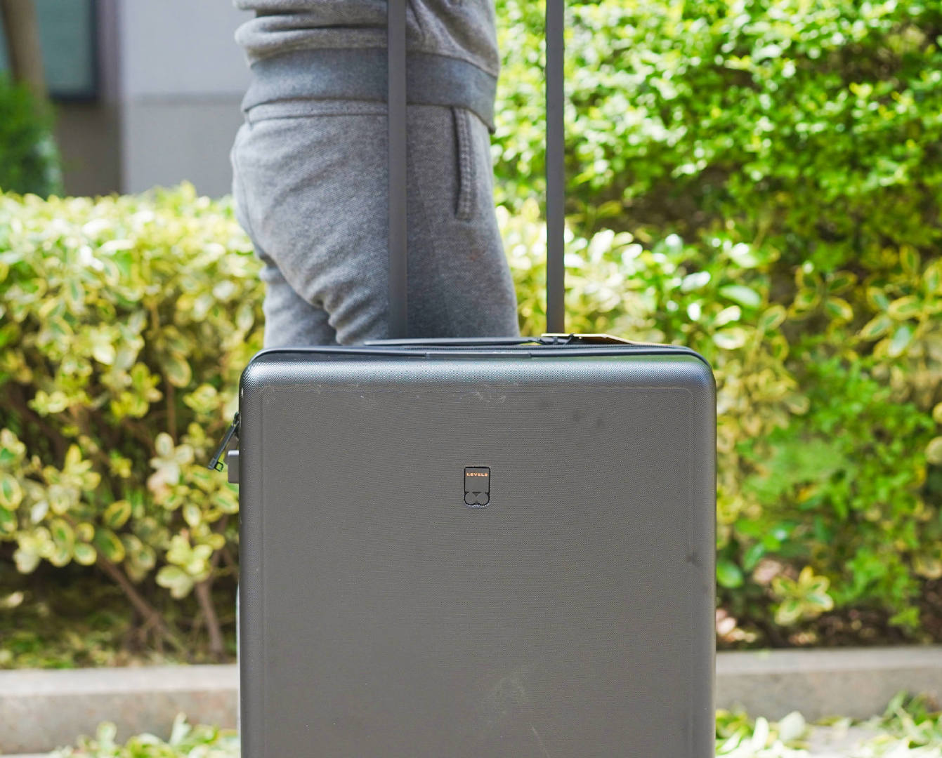 24寸地平线8号行李箱对比20寸评测,地平线8号行李箱24寸能装多少东西