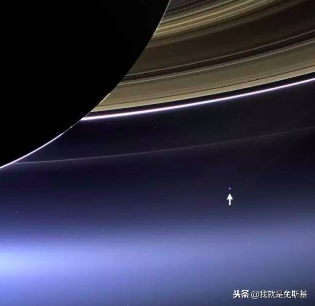 从64亿公里外的太空看地球是什么样子的？它只是宇宙中一粒尘埃