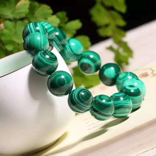 又硬又有韧性的宝石,硬度比较低的宝石