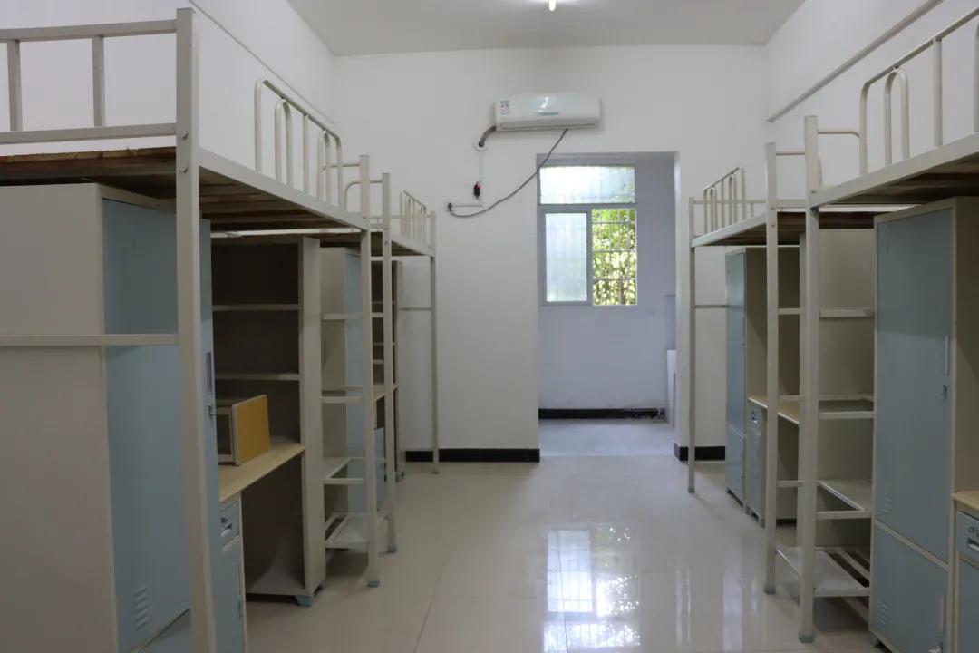 武汉外语外事学院新生,2022年武汉外语外事新生报到