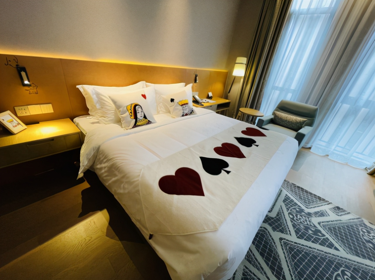 上海人注意！五角场又有酒店搞事情！这样的房间太销魂了