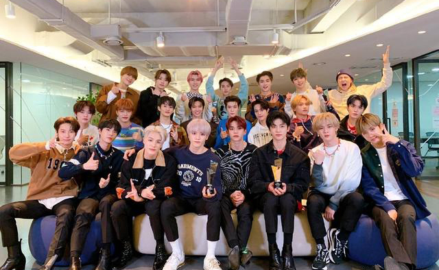 sm社长李秀满退出,李秀满离开sm后谁是社长