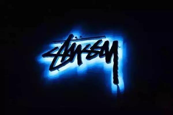 秋冬也不忘凹造型 (冬季凹造型必备)