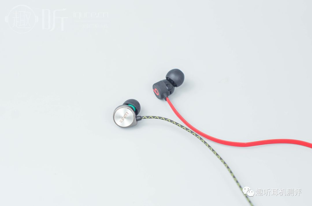 urbeats3入耳式耳机开箱,beats3蓝牙头戴式耳机评测