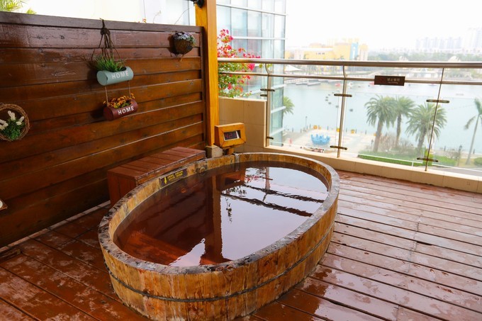 广东珠海浪漫之城视频,珠海海洋王国温泉