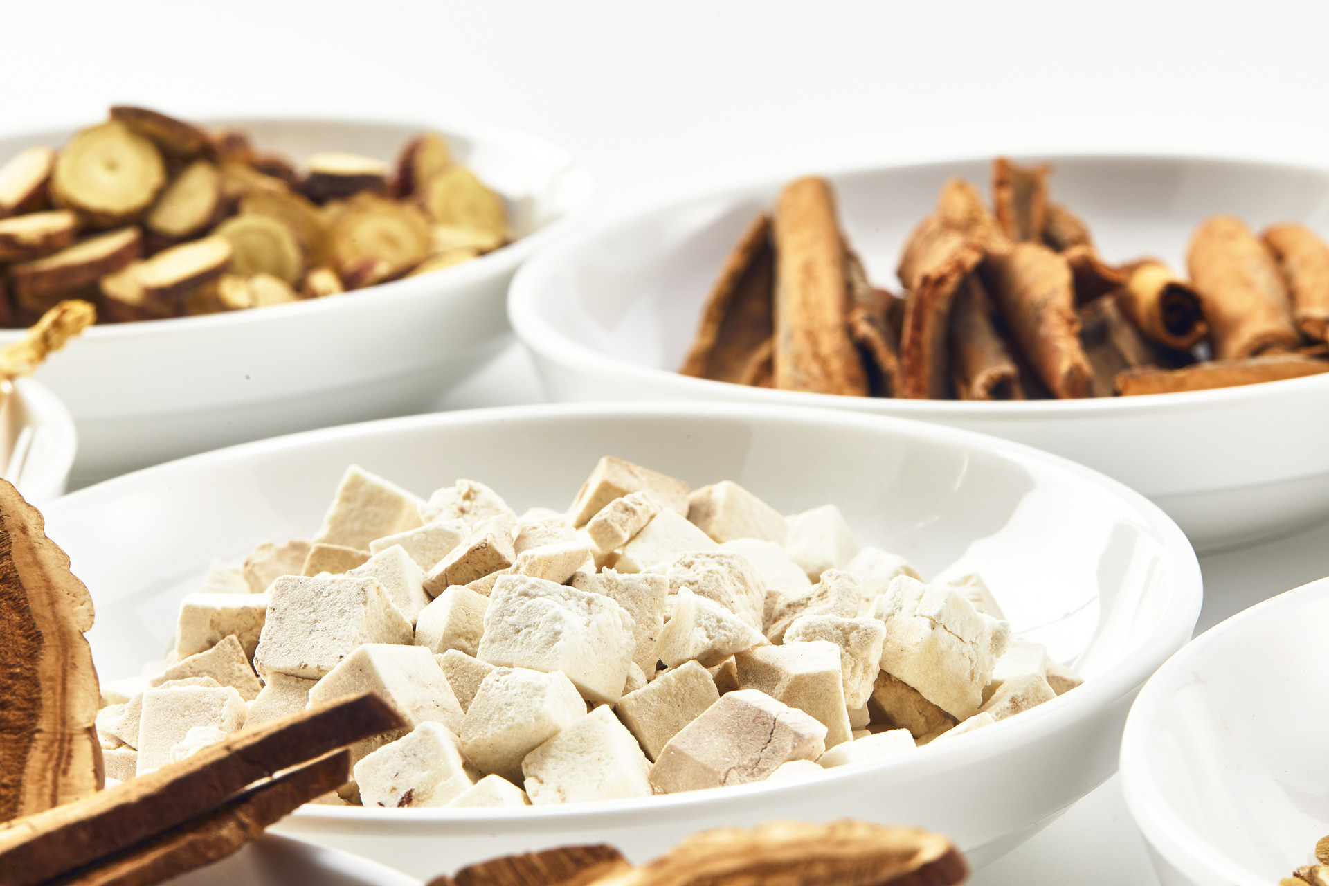 体重增加，7个月没来月经，主要是痰湿，中医讲要重视月经不调