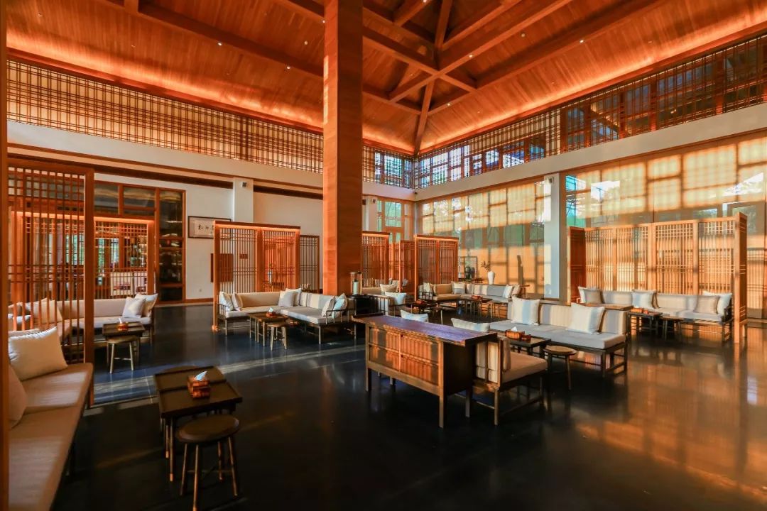 黄果树柏联温泉酒店是几星级酒店,黄果树柏联酒店在景区内怎么进去