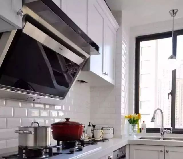 油烟机哪个牌子的比较好用实用,什么牌子的油烟机才是最好用