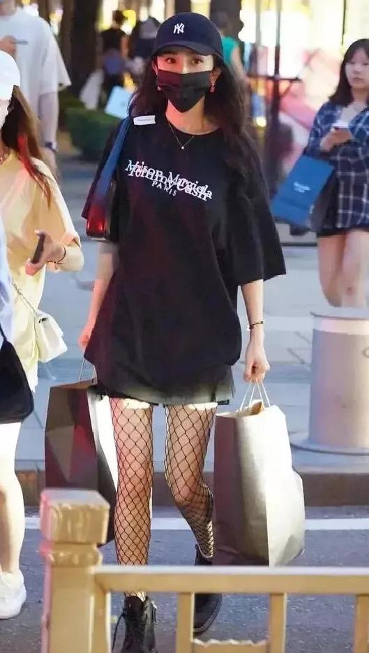 在北京偶遇杨幂,偶遇杨幂三里屯被搭讪