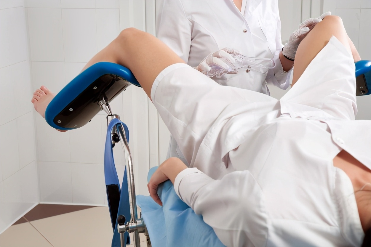 40岁女性应该怎么注意妇科炎症,女性有必要妇科体检吗